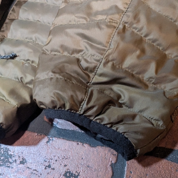 Conquer the Cold: Eddie Bauer Men's L EB650 Down Jacket - Picture 4 of 15